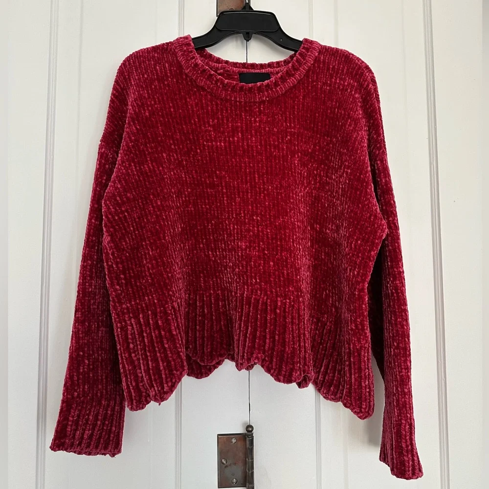 Cynthia Rowley Cozy Chenille Scallop Red Sweater • Size M - Picture 2 of 7